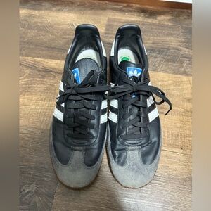 Adidas Men's Black and Gray Sambas